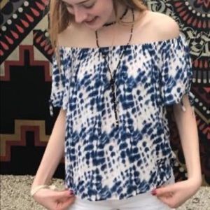 forever 21 off shoulder tie dye top blue & white
